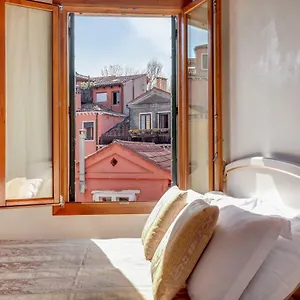 Nikki House , Venezia Italia